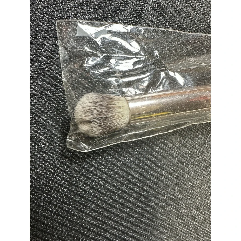 Doll‎ 10 Dual Ended No.3 Foundation and Concealer Brush New